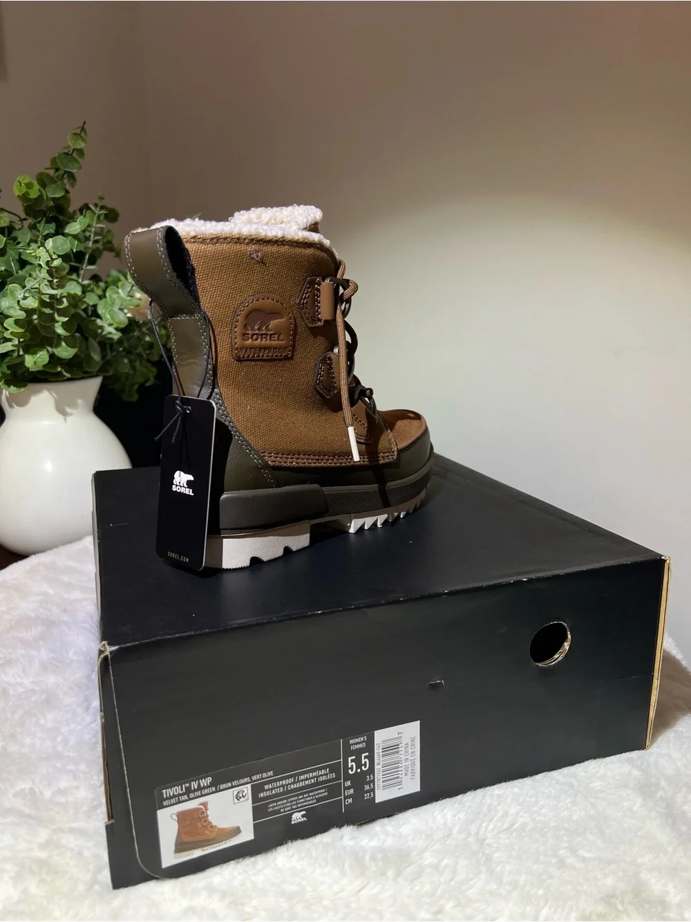 Sorel tivoli iv waterproof boots women's - faux shearling